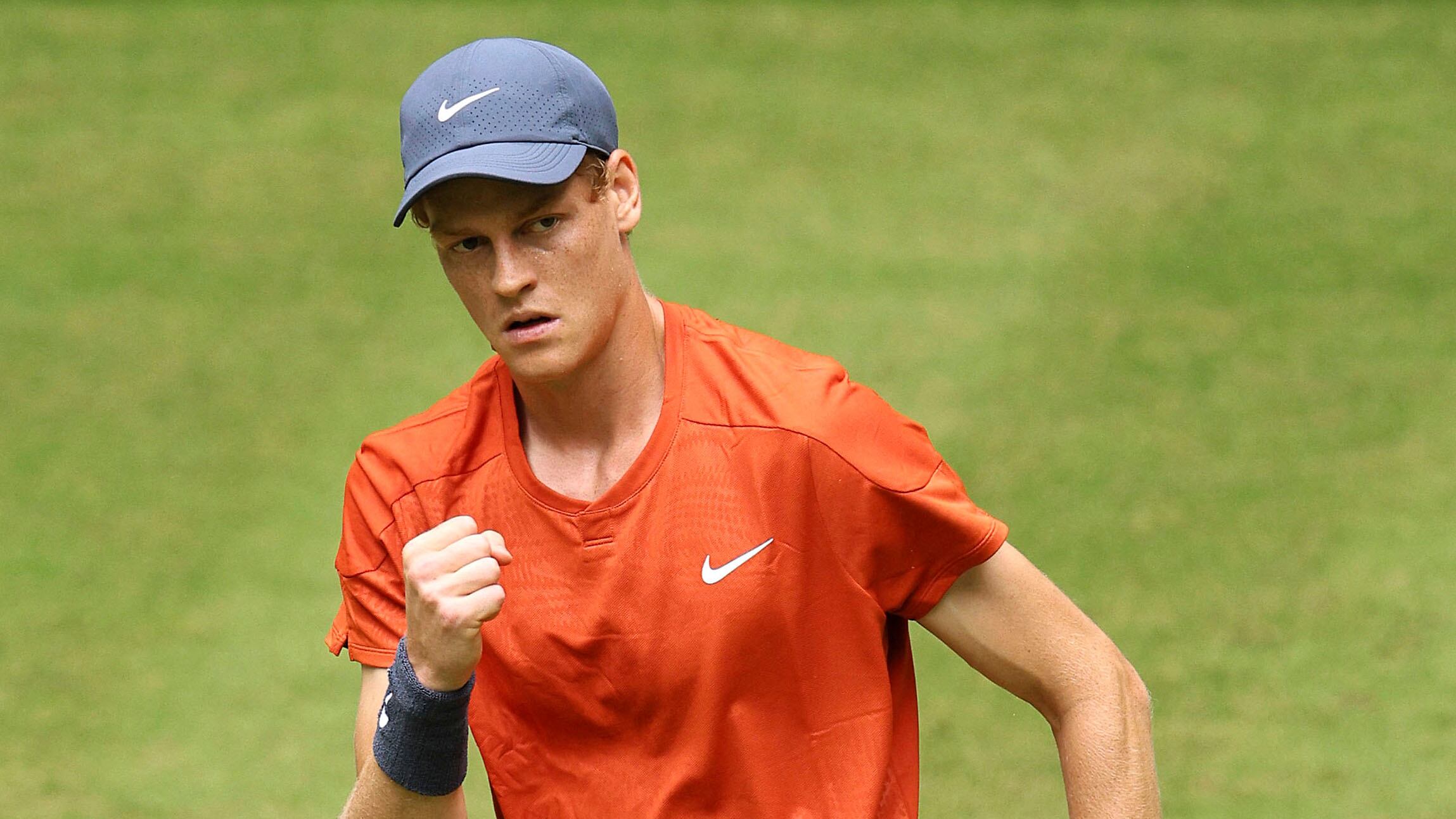 Atp Halle, Sinner vince e vola ai quarti: Marozsan battuto in tre set