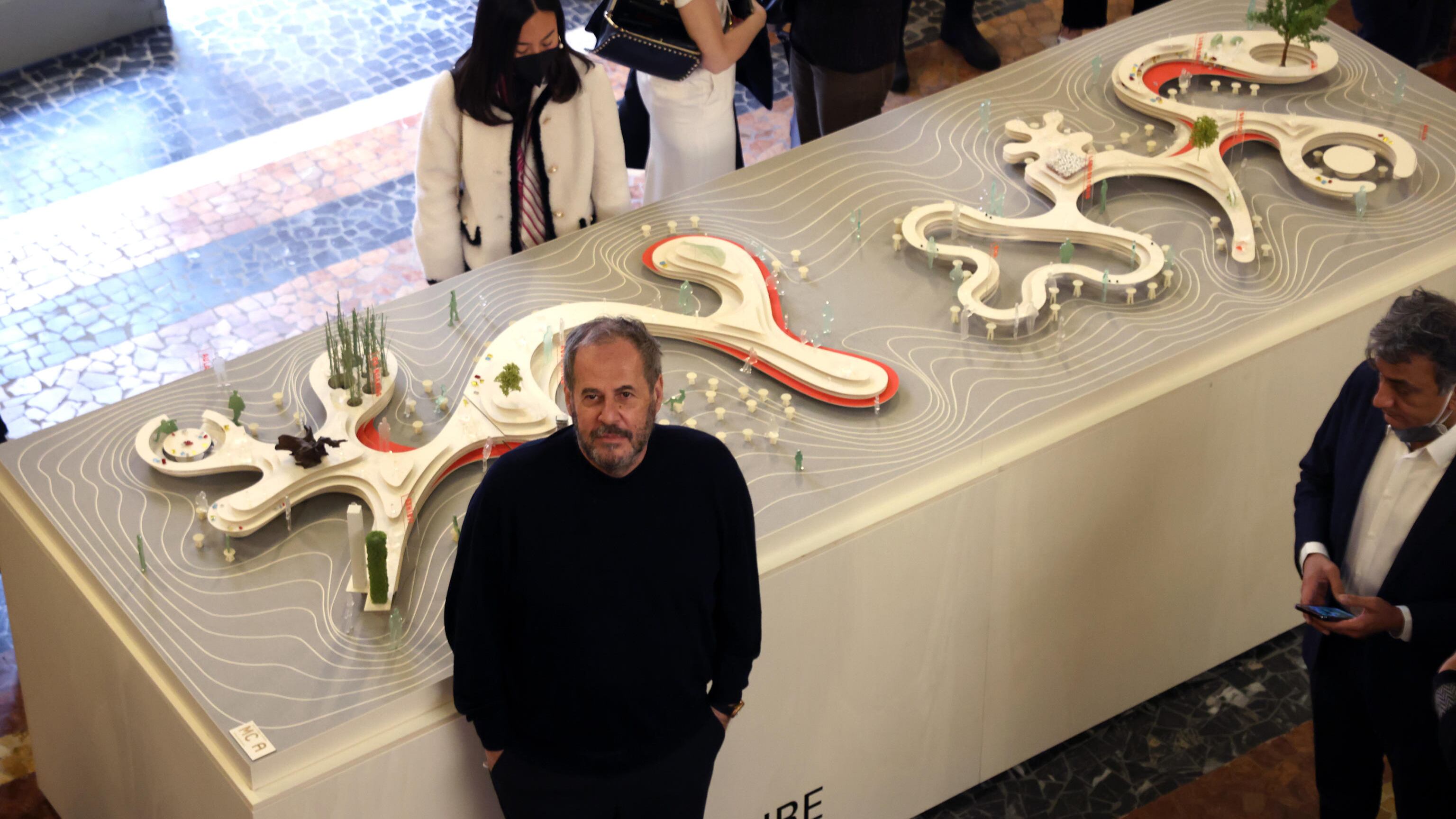 "Crocevia di culture e costruisce ponti"