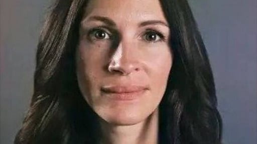 Julia Roberts posta foto senza trucco: "Perfezione è il male di una nazione"