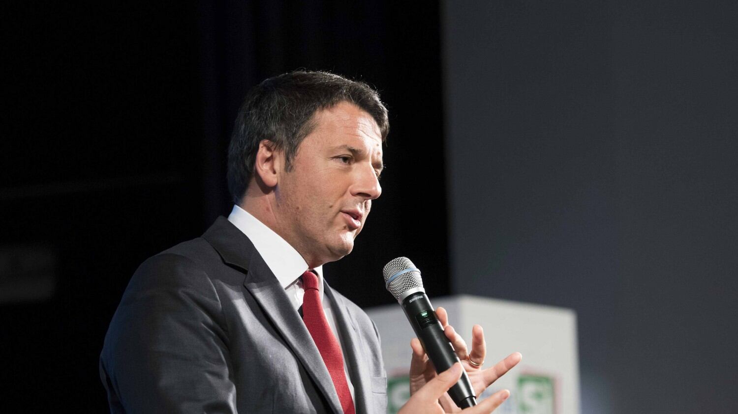 Le mance elettorali di Renzi ci costano quasi 28 miliardi