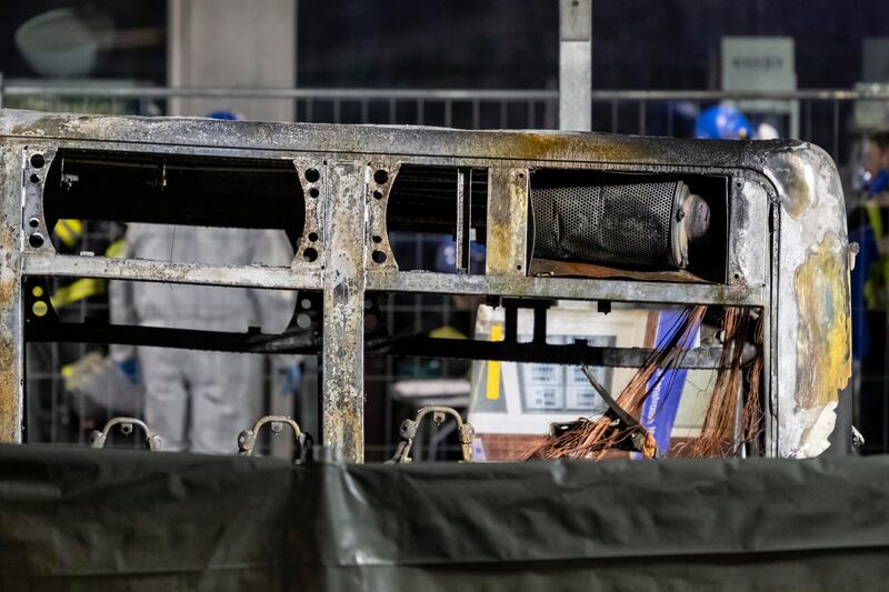 Bus in fiamme in Svizzera: le immagini 1