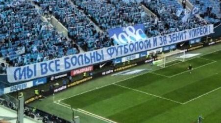 Coronavirus, cori e striscioni choc dei tifosi dello Zenit: "Moriremo tutti"