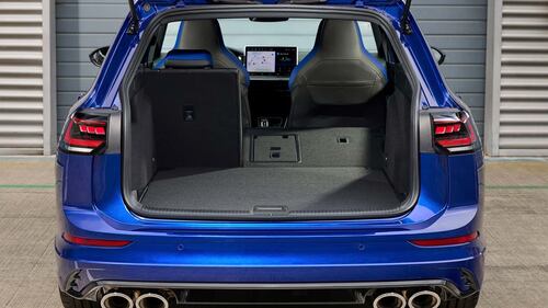 Volkswagen Golf R 2024, guarda tutte le foto 6