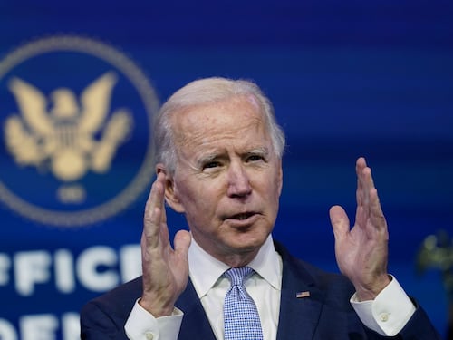Il missile di Biden "Donald disprezza la democrazia". Dem per la cacciata