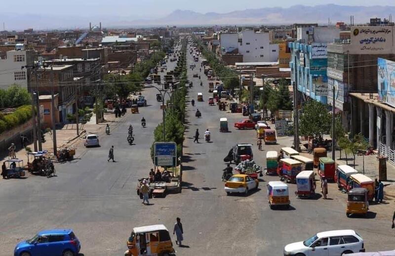 Herat, in periferia arrivano i talebani ma in centro la vita scorre quasi normale 3