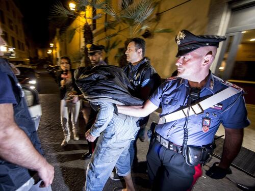 Roma, si toglie la vita il presunto killer del gioielliere