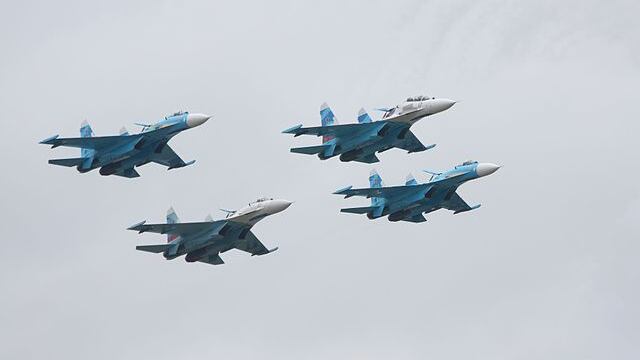 Caccia russi e cinesi verso la Corea del Sud: decollano i jet di Seoul