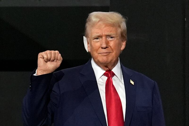 Donald Trump accolto come un re alla convention di Milwaukee 1