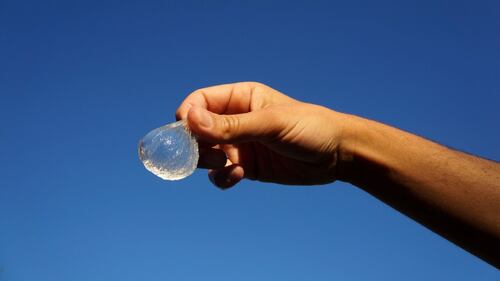 "Ooho bubble", la sfera d'acqua biodegradabile che sostituirà la plastica 6