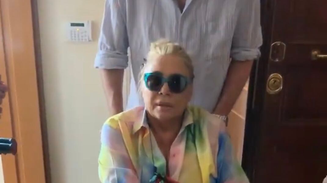 Mara Venier sulla sedia a rotelle. E cresce la paura tra i suoi fan