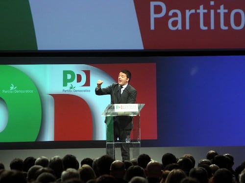 Renzi detta la linea a Letta e tende il trappolone a Grillo. I Cinque Stelle: "È ridicolo"