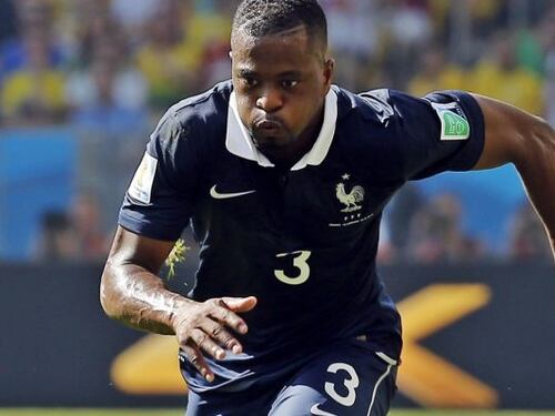 Evra torna in Italia: contratto biennale con la Juventus