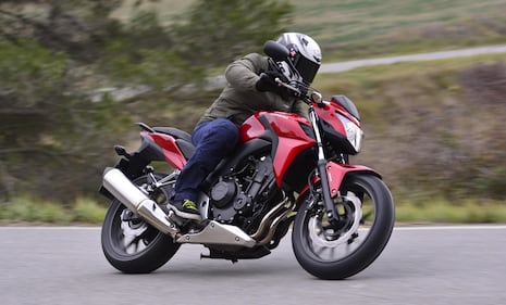 Prova Honda CB500, bicilindrica da 30 con un litro 13