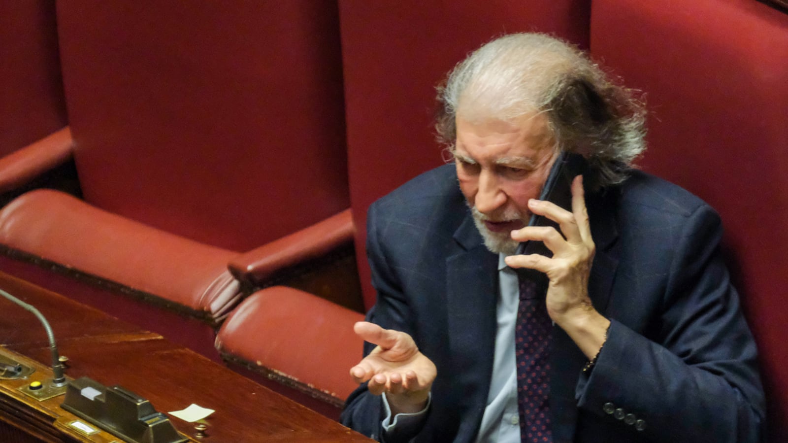 Where Is R Button Dossier, scoppia il caso Scarpinato. Le trame a 5 Stelle nell'Antimafia ...
