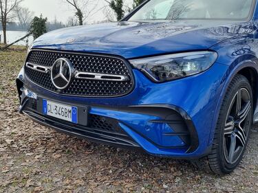 Mercedes-Benz GLC, guarda le foto 3
