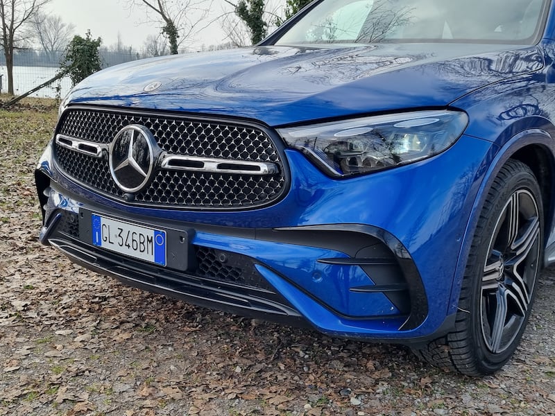 Mercedes-Benz GLC, guarda le foto 3