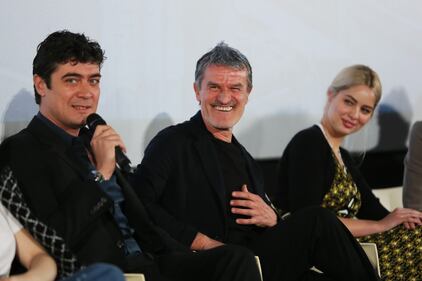 "Lo spietato": il cast per la presentazione del nuovo film Netflix  7
