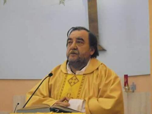 "Anche abusi sui neonati". E tra gli arrestati per pedopornografia c'è anche un sacerdote