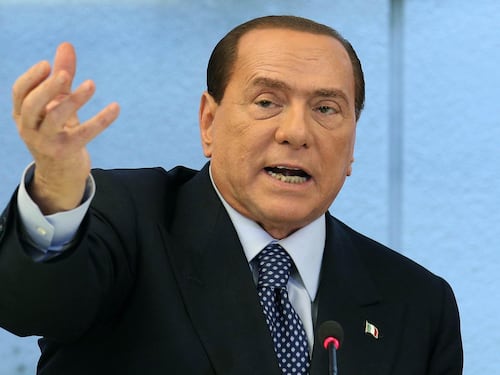 Berlusconi: "Nei sondaggi siamo a 2,3 punti dal Pd"