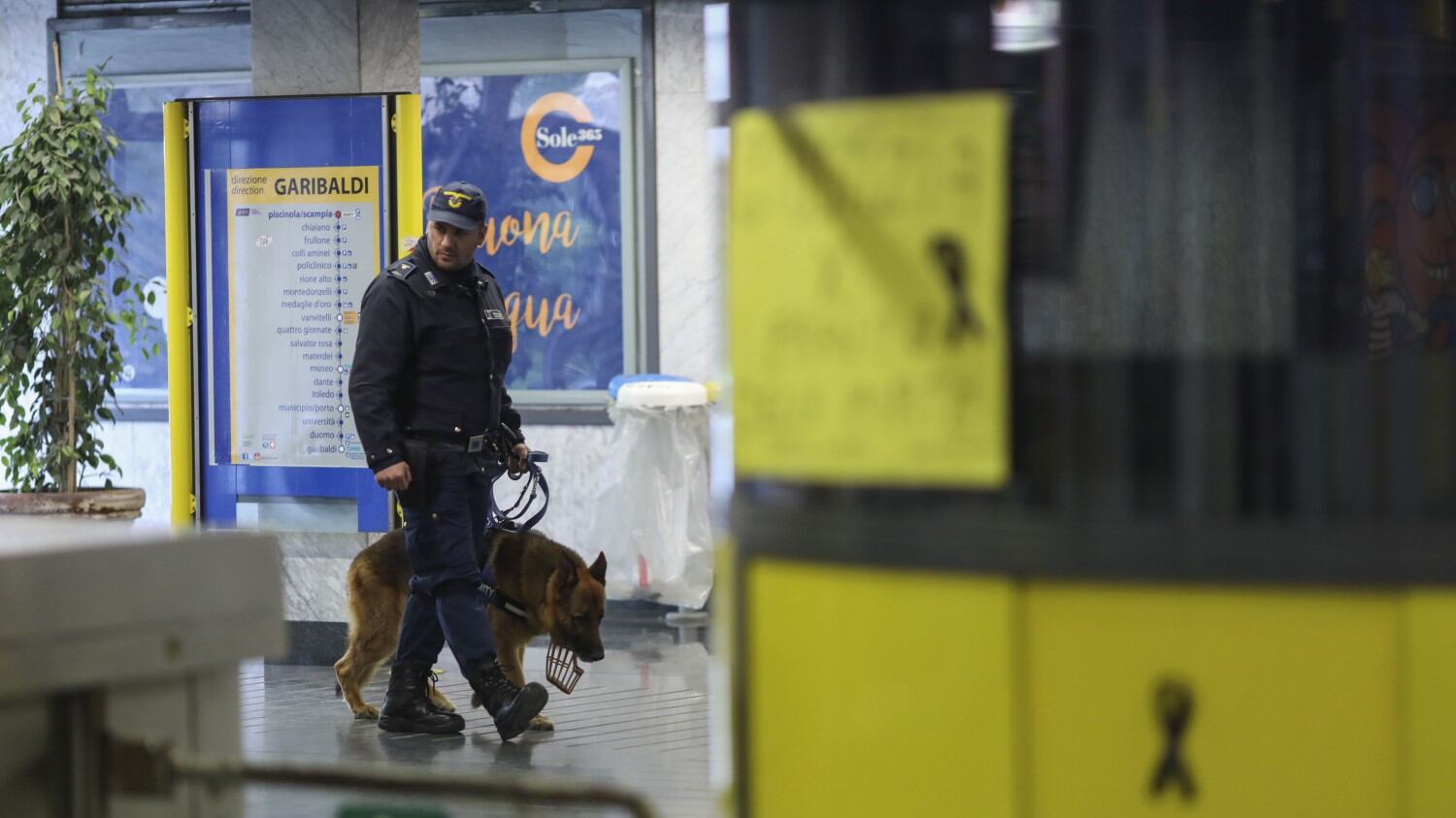 Guardia giurata uccisa, le confessioni: "Dopo lo spinello, volevamo un cornetto, ma il bar era chiuso. Così ho detto: 'Pestiamo a sangue il vigilante'"