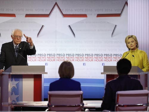 Sanders e Clinton litigano su Kissinger