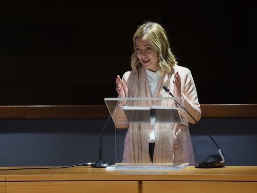 “La revisione del Pnrr possibile e doverosa”. Meloni esulta in conferenza stampa con Von Der Leyen