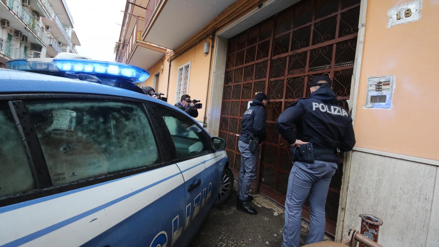 Pub a fine orario La baby gang non se ne va e picchia gestore