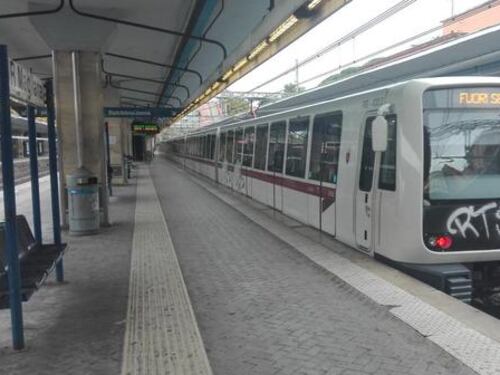 Metro di Roma, i nuovi treni sono già imbrattati dai vandali