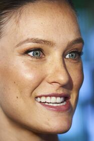 Bar Refaeli, gravidanza al sole 19
