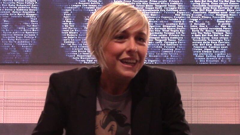 Nadia Toffa nello studio di "Openspace" 4