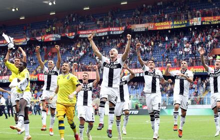 Serie A, le immagini più significative dell'ottava giornata 7