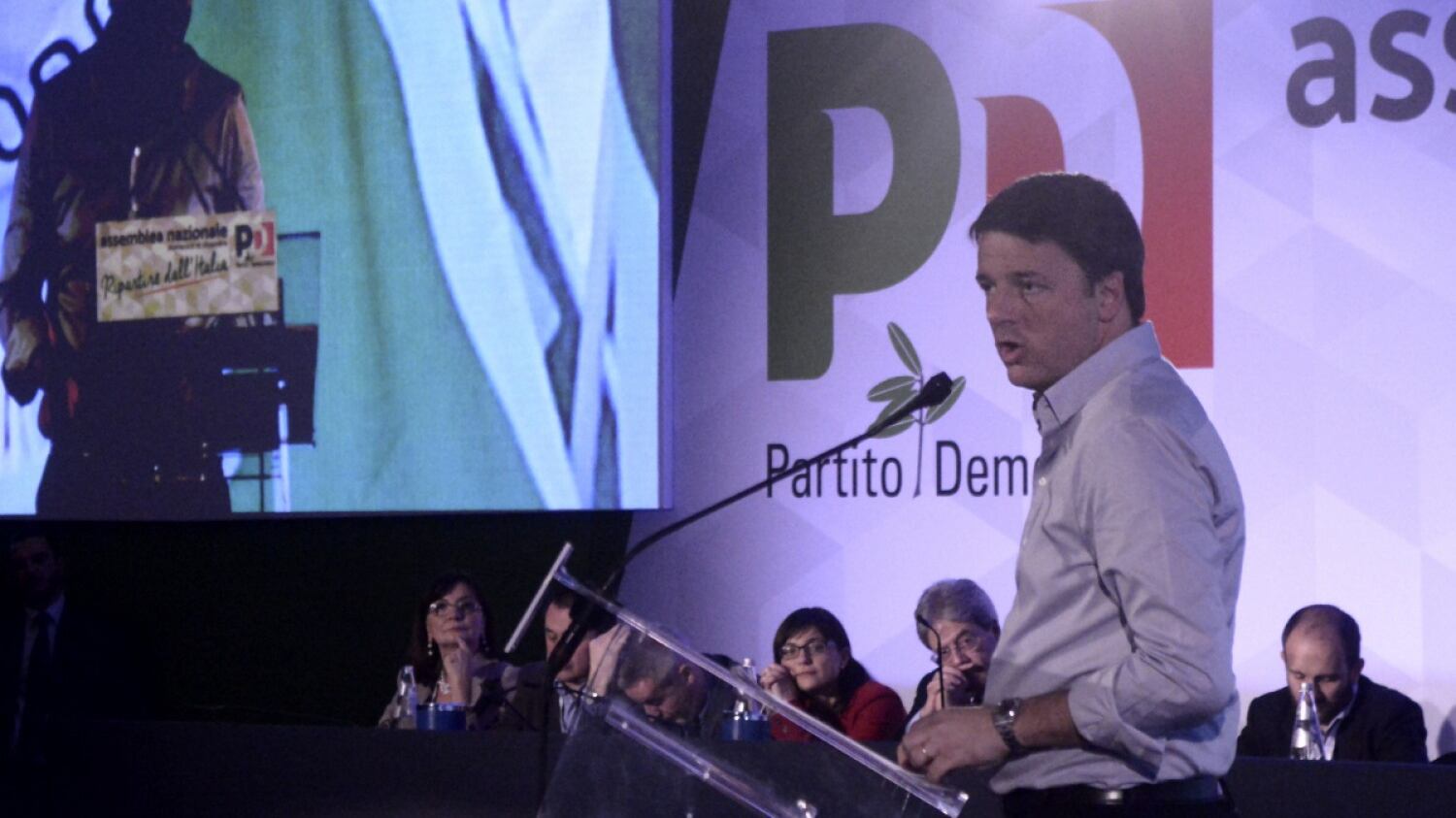 Renzi adesso sale in cattedra: terrà lezioni all'università americana di Firenze