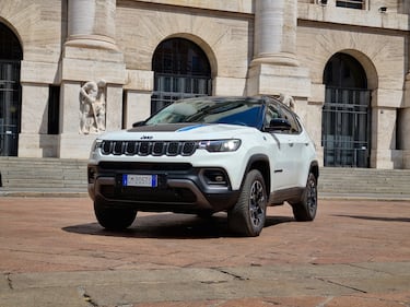 Jeep Compass 4XE, guarda tutte le foto della nostra prova 3