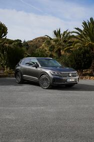 Volkswagen Touarge, guarda la gallery 39