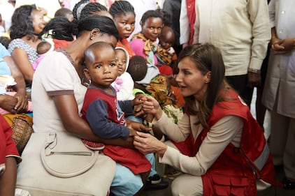 La regina Letizia in visita al Manica Health Center 8