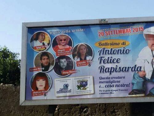Il manifesto per il battesimo del figlio del boss: "È cosa nostra"