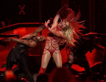 Britney Spears super-sexy sul palco a Las Vegas 6