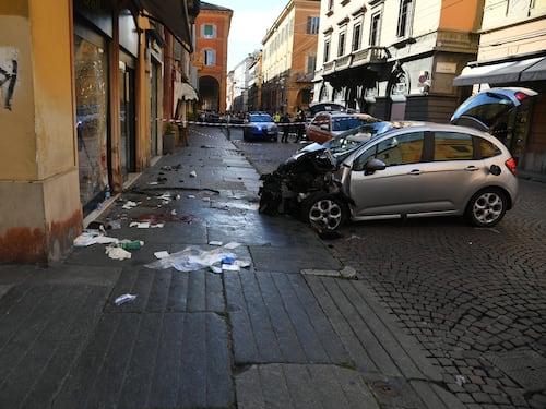 "Pronto per colpire come a Modena". 21enne di origine marocchina arrestato in Brianza per terrorismo. Salvini: "Un altro italiano doc..."