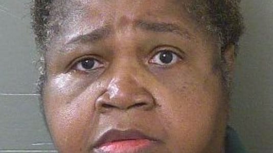 Usa, si siede sulla nipotina di 9 anni per punirla e la uccide