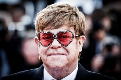 Elton John promuove "Rocket Man": foto 6