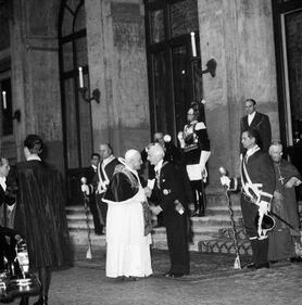 Con Papa Giovanni XXIII, il Presidente Antonio Segni, al Colle per soli due anni: dal 1962 al 1964