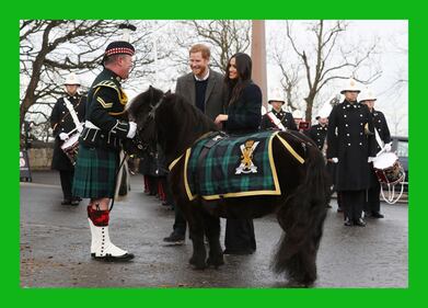 Meghan Markle raggiante col Principe Harry 6