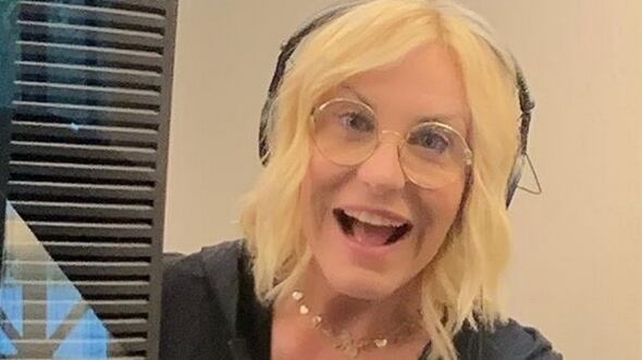 Antonella Clerici (senza trucco) presa di mira sui social: "Sembri vecchia"
