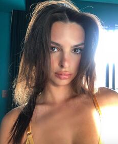 Emily Ratajkowski, scatto malizioso per i fan 3