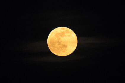 La Super Luna: le immagini suggestive dall'est della Francia  1