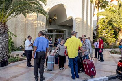 Sousse, turisti in fuga 6