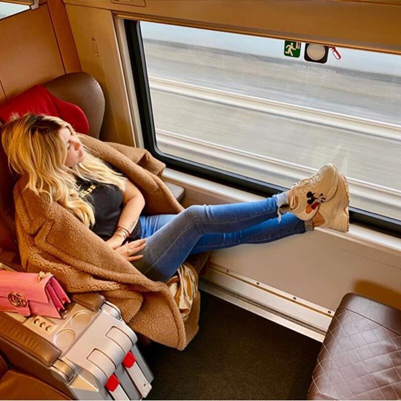 Wanda Nara manda in tilt i follower 6