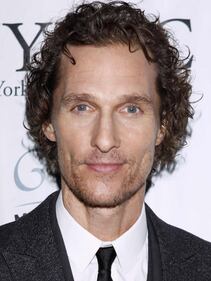 Matthew McConaughey calvo e con la pancetta: irriconoscibile per "Gold" 19