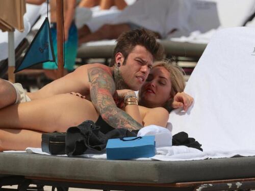 Fedez e Chiara Ferragni: prove tecniche di paternità