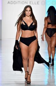 Ashley Graham, curve sexy in bikini 2